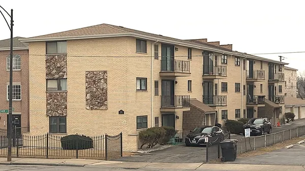 $174,900 | 6051 South Archer Avenue, Unit 3B, Chicago, IL 60638