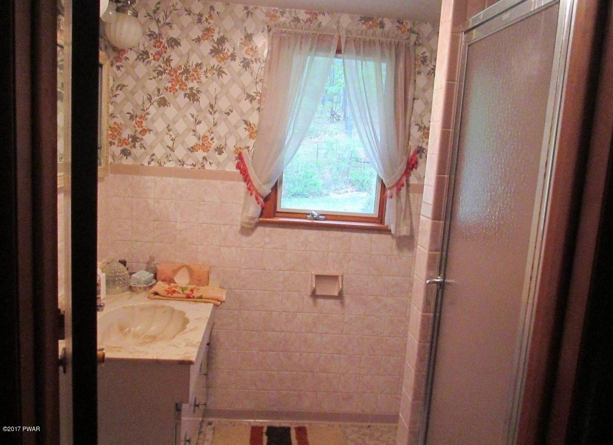 1933 Rt 590 Hawley, PA 18428 - Photo 27 of 40