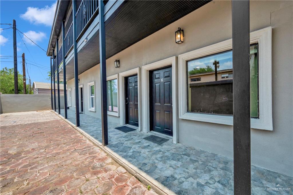 405 East Guerra Street Rio Grande City, TX 78582 - Photo 2 of 33 a view of a hallway