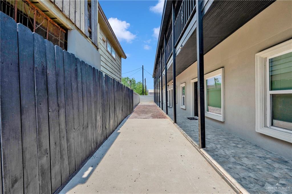 405 East Guerra Street Rio Grande City, TX 78582 - Photo 5 of 33 a view of a balcony