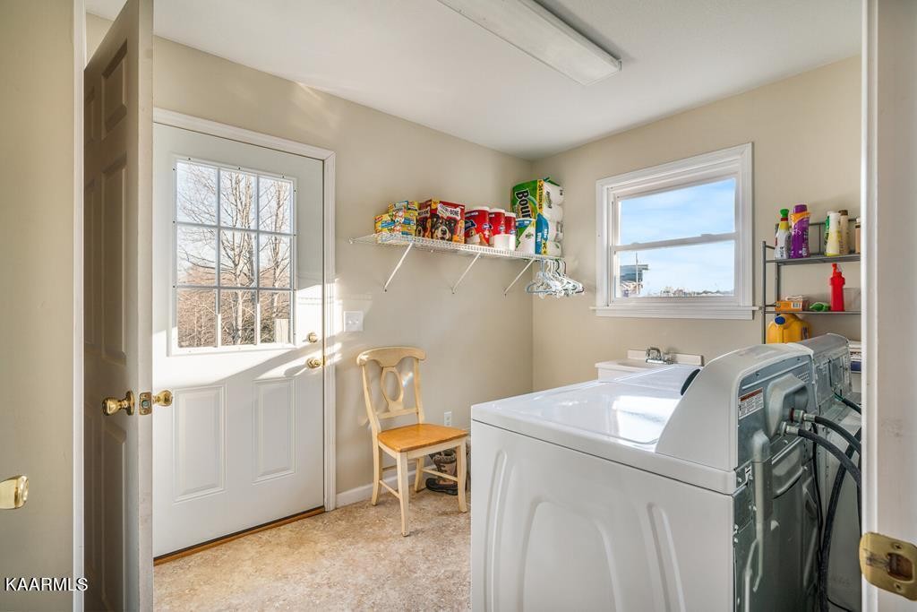 634 Mate Allen Road Red Boiling Springs, TN 37150 - Photo 23 of 38 a utility room with a window