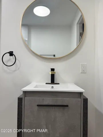 $375,000 | 215 Greenbriar Circle, Tobyhanna, PA 18466