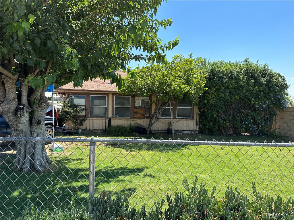 761 South Sycamore Ave  