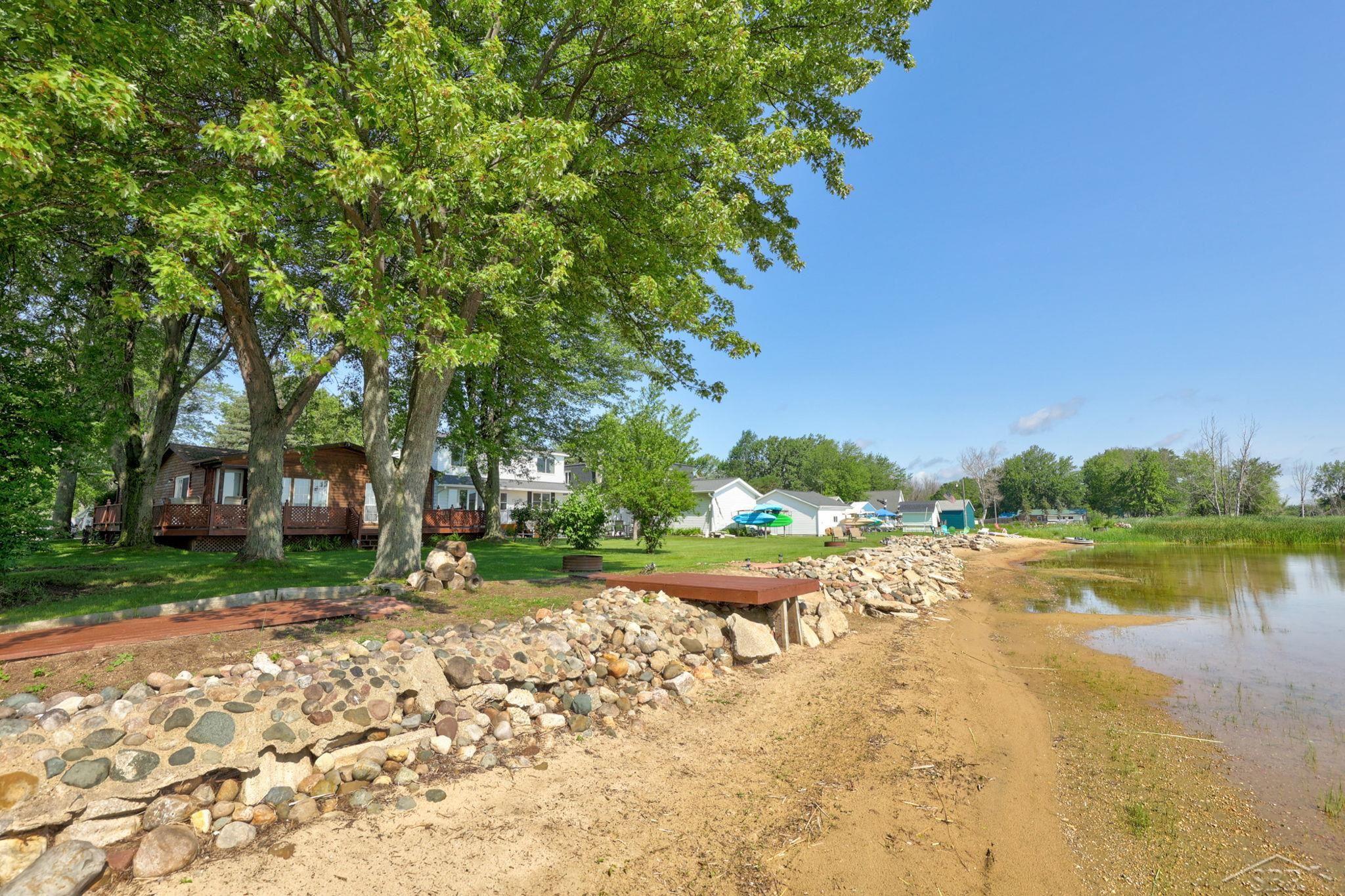 5237 Beachwood Road Standish, MI 48658 - Photo 13 of 68 Beach front View
