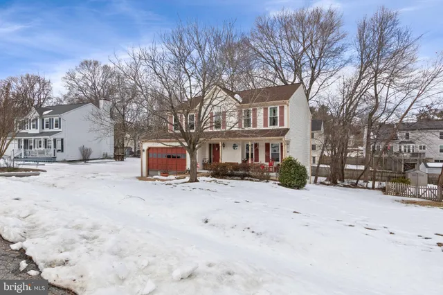 $449,900 | 7211 Lord Barton Drive, Fredericksburg, VA 22407