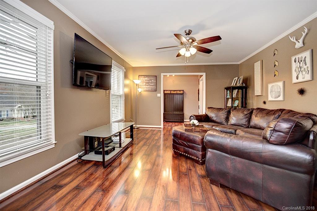 8211 Prince George Road Charlotte, NC 28210 - Photo 5 of 26 Gallery Image 5