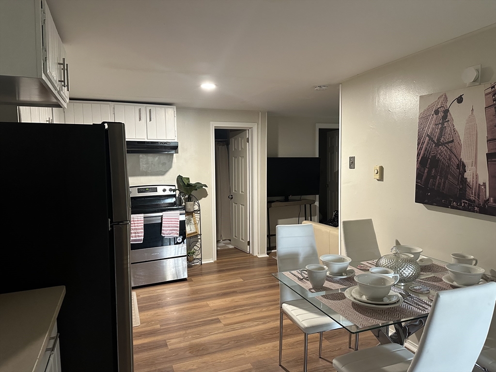 38 Byers Street Springfield, MA 01105 - Photo 1 of 27