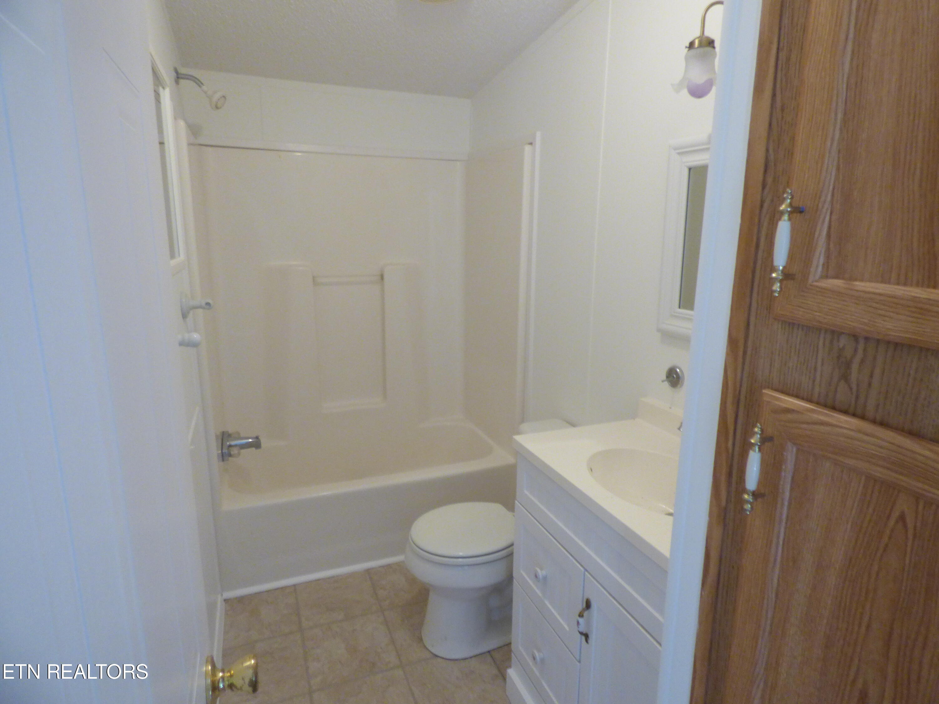 719 Sam Martin Road Dandridge, TN 37725 - Photo 11 of 22 P1290612