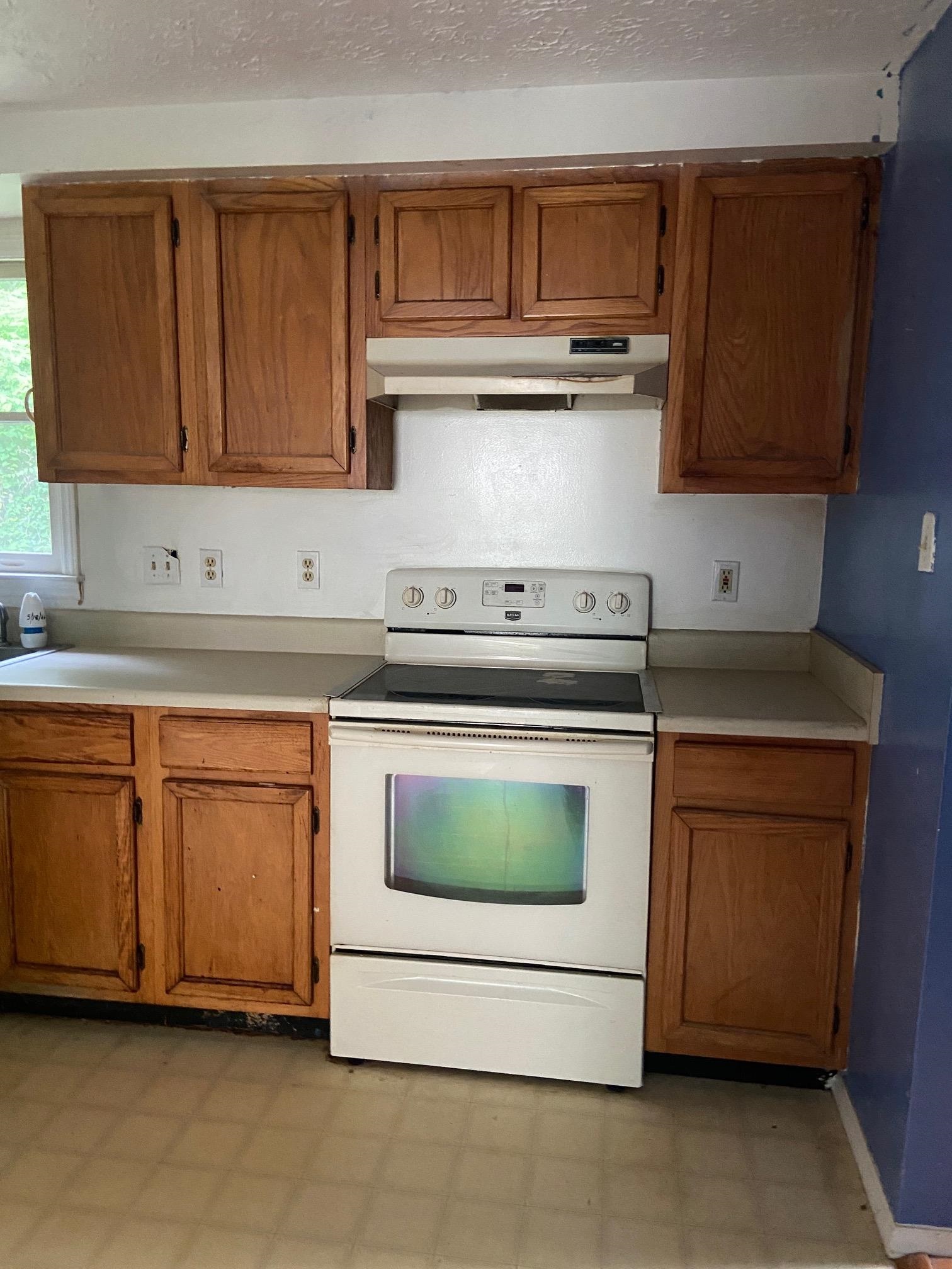 121 Mountain View Terrace Road Hot Springs, VA 24445 - Photo 8 of 11 Kitchen