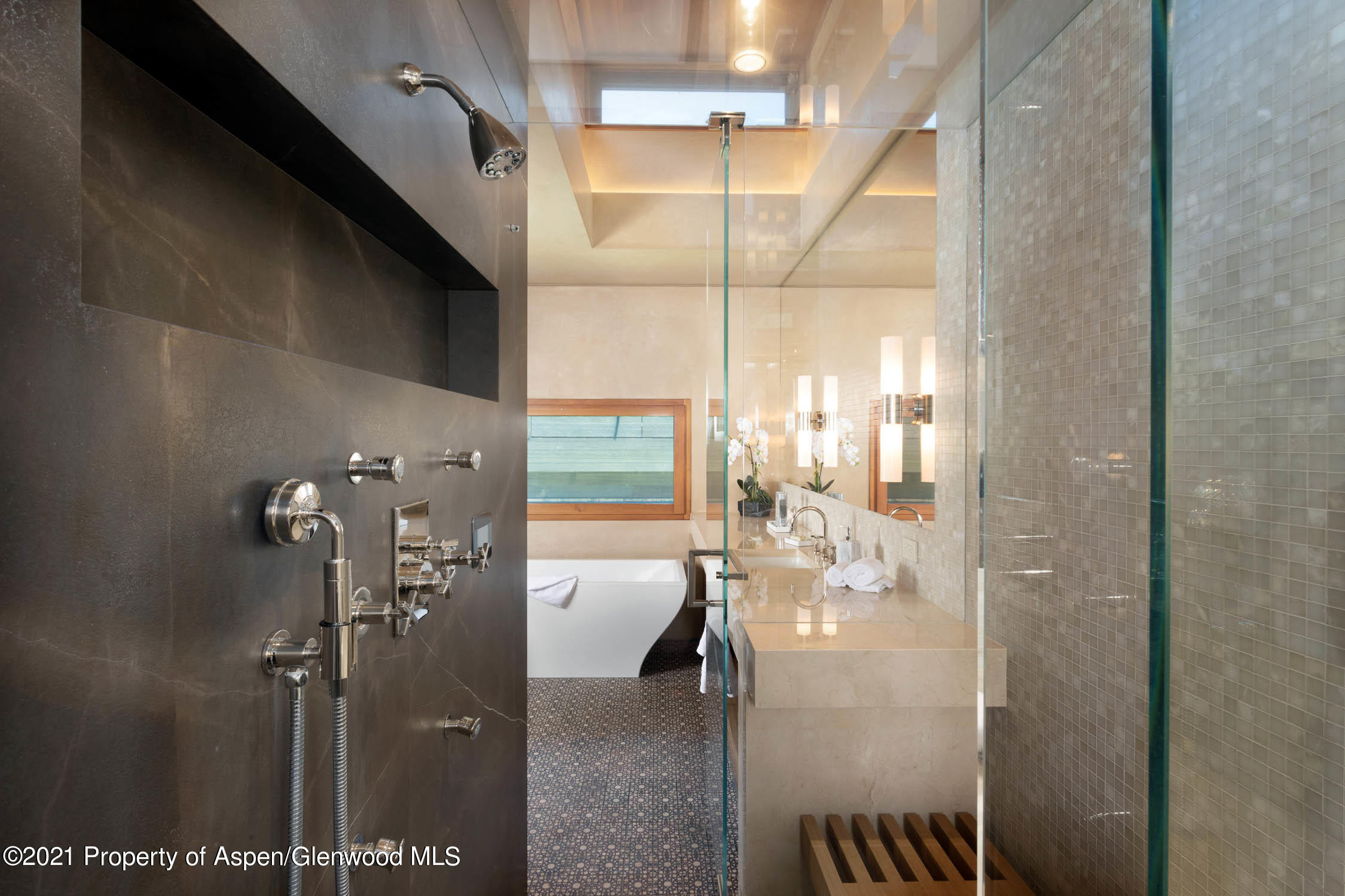 255 Conundrum Creek Road Aspen, CO 81611 - Photo 35 of 70 a view of a bathroom