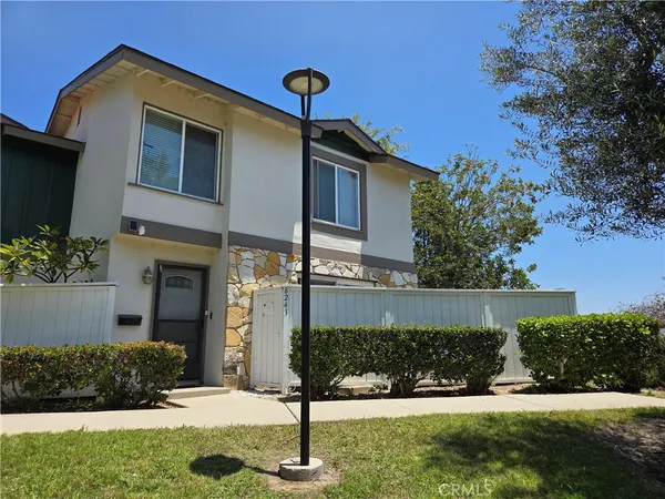 $3,800 | 8243 Inverness Buena Park, Buena Park, CA 90621