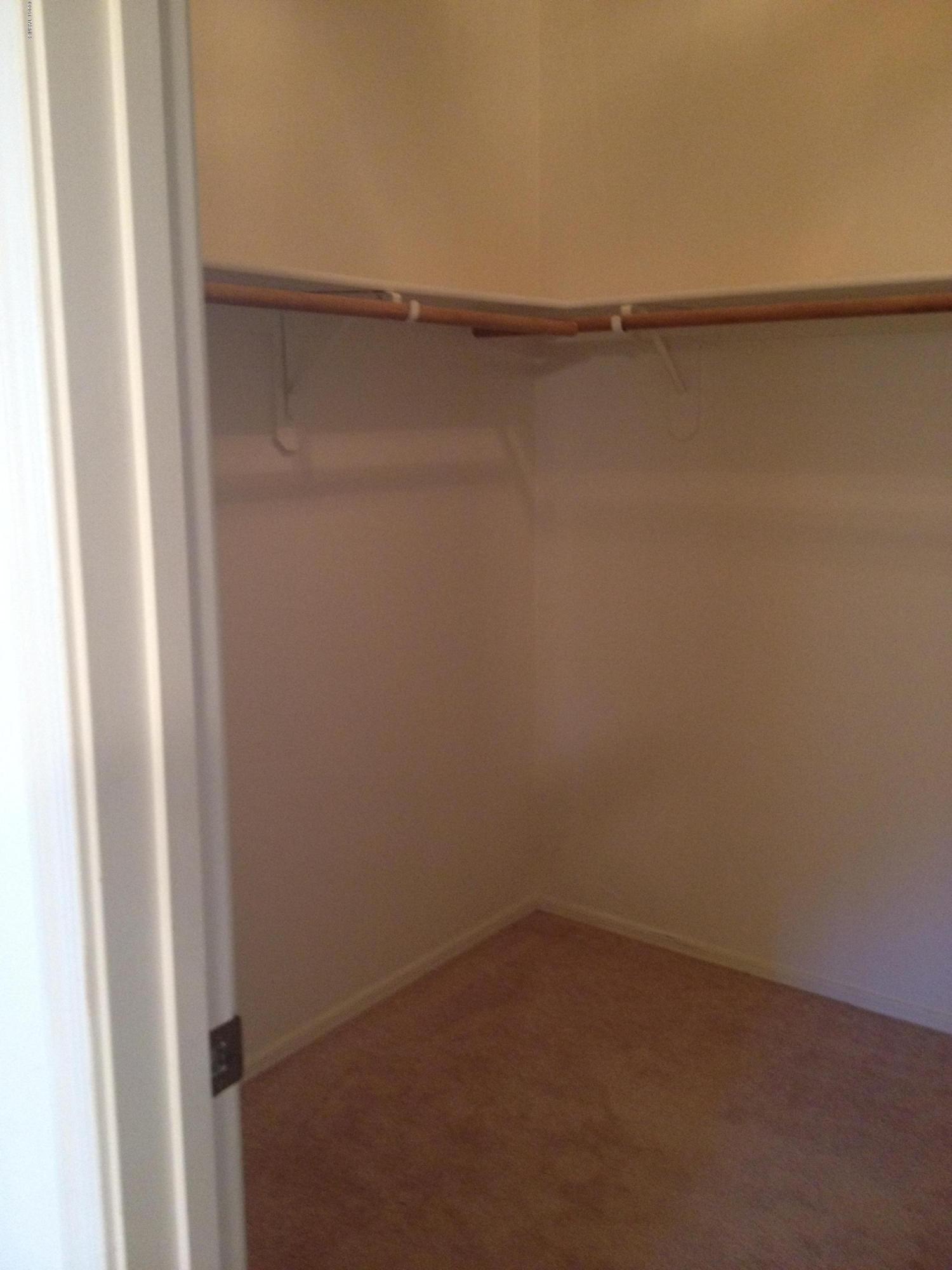 7931 North Iron Ridge Drive Tucson, AZ 85743 - Photo 15 of 21 a view of small space