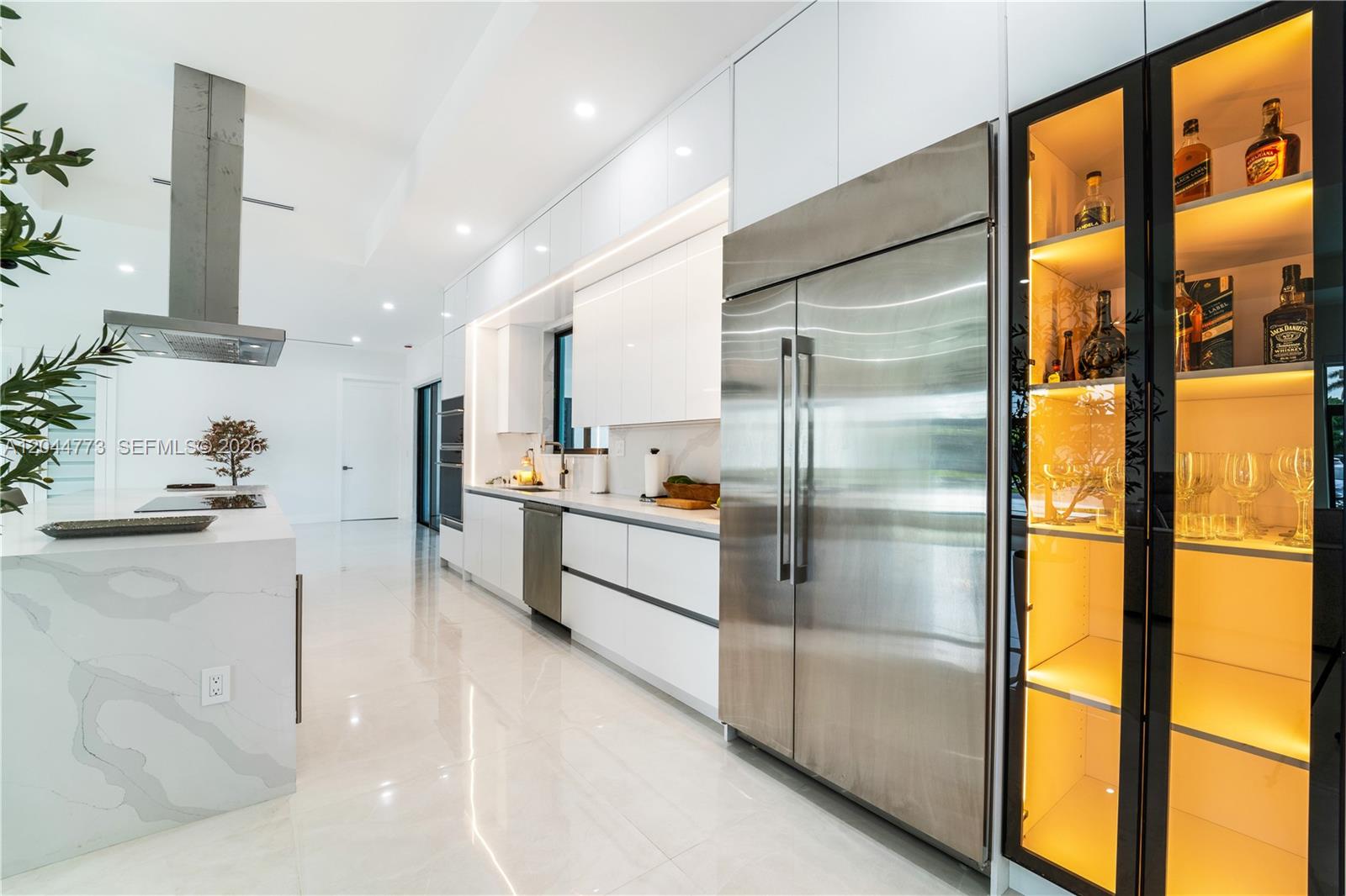 9630 Southwest 10th Terrace Miami, FL 33174 - Photo 6 of 82