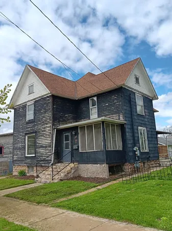 $69,900 | 122 West Church Street, Columbus, WI 53925