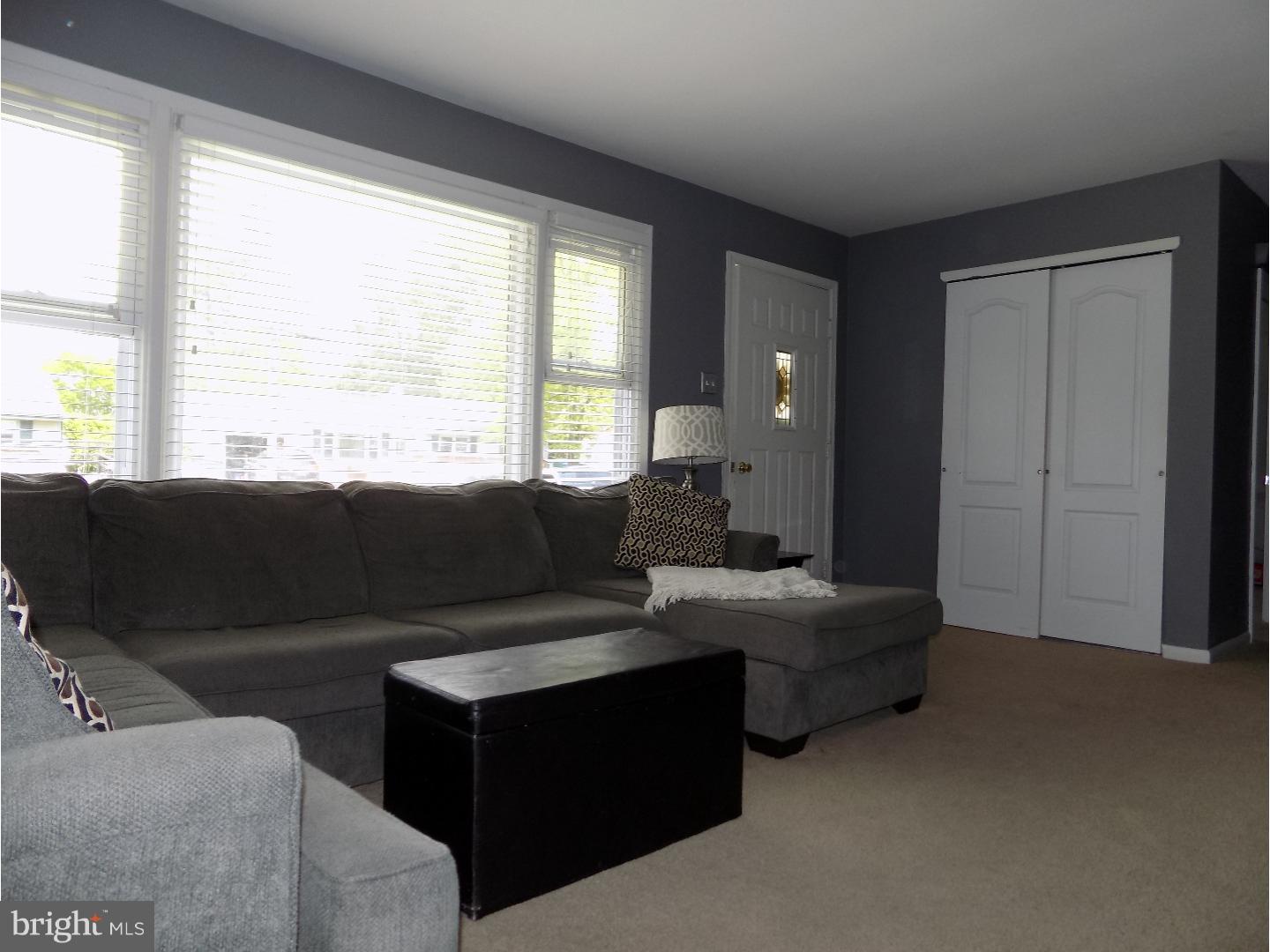 11 Livingstone Road Sewell, NJ 08080 - Photo 6 of 18 Family Room