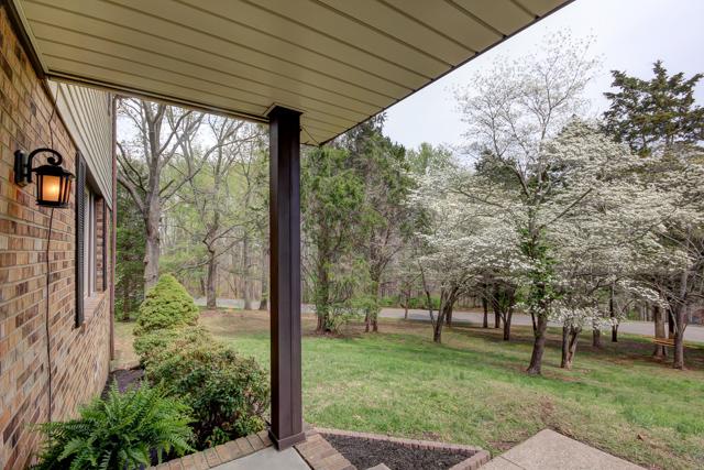 498 Cambridge Road Clarksville, TN 37043 - Photo 4 of 20 Gallery Image 4