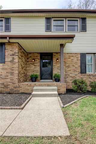 498 Cambridge Road Clarksville, TN 37043 - Photo 5 of 20 Gallery Image 5
