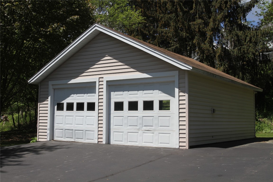 35 Trafford Road Binghamton, NY 13901 - Photo 3 of 30 Gallery Image 3