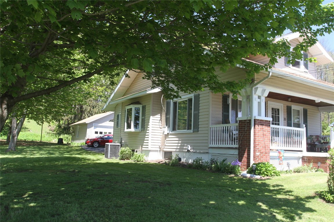 35 Trafford Road Binghamton, NY 13901 - Photo 4 of 30 Gallery Image 4