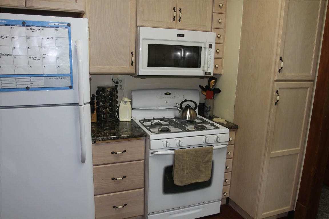 35 Trafford Road Binghamton, NY 13901 - Photo 6 of 30 Gallery Image 6