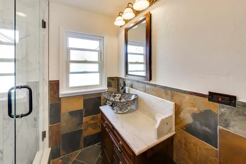 $595,000 | 6224 North Rockwell Street, Chicago, IL 60659