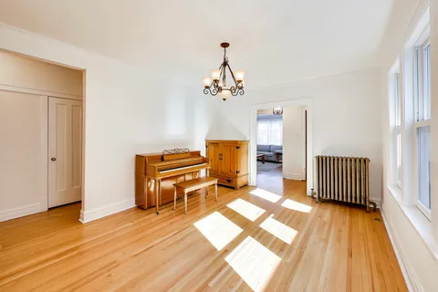 $595,000 | 6224 North Rockwell Street, Chicago, IL 60659