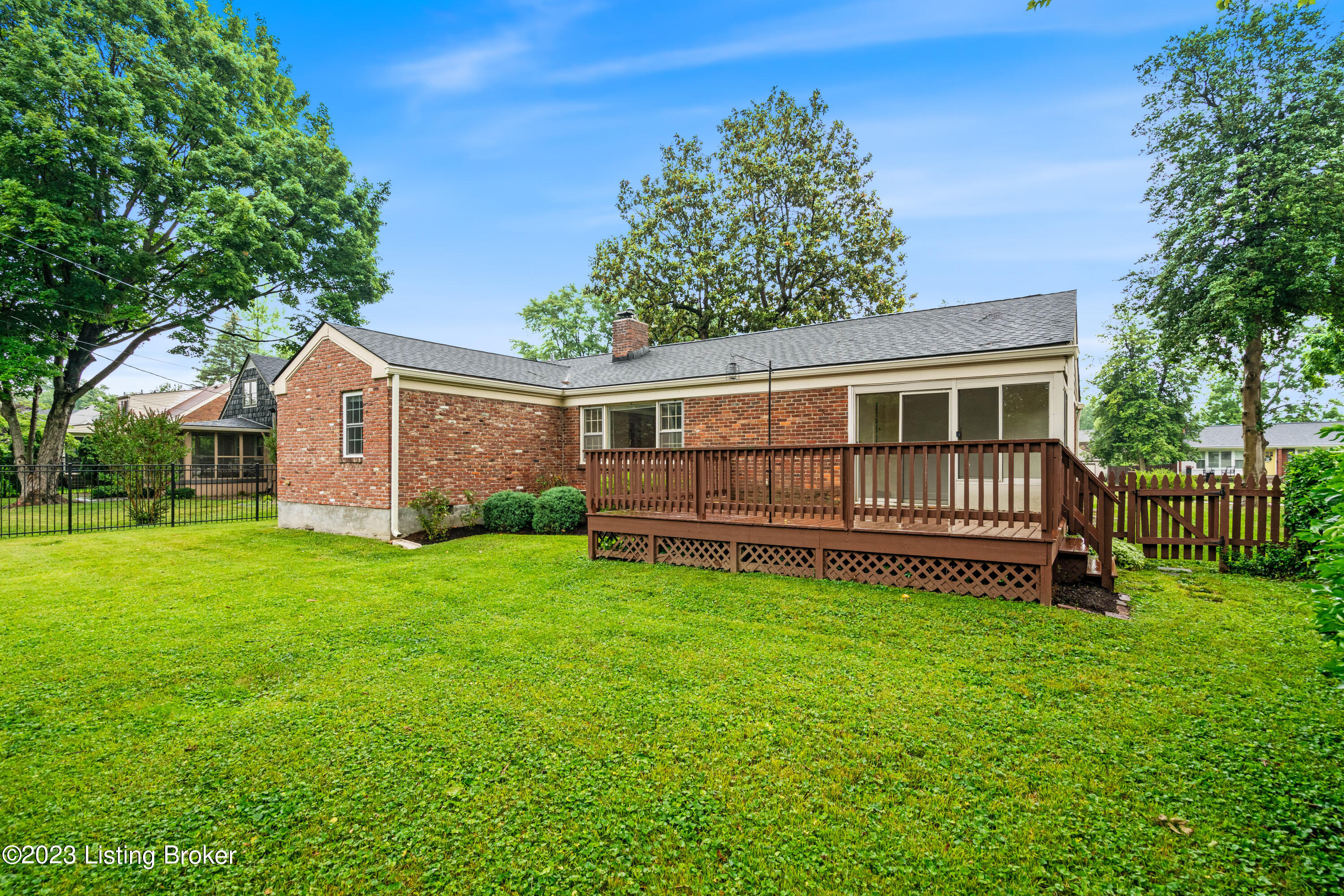 212 Brunswick Road Louisville, KY 40207 - Photo 38 of 41 212brunswick (8)