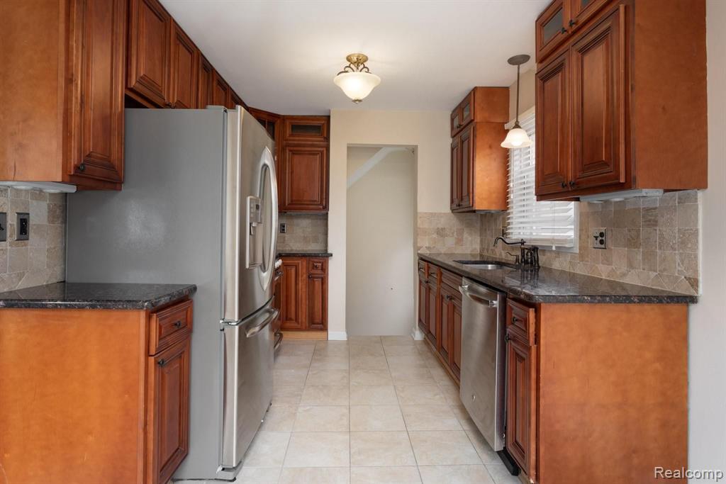 838 West Eleven Mile Road Berkley, MI 48072 - Photo 6 of 20