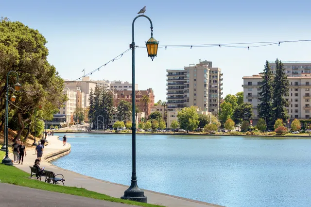 $1,048,000 | 177 19th Street, Unit 10E, Oakland, CA 94612