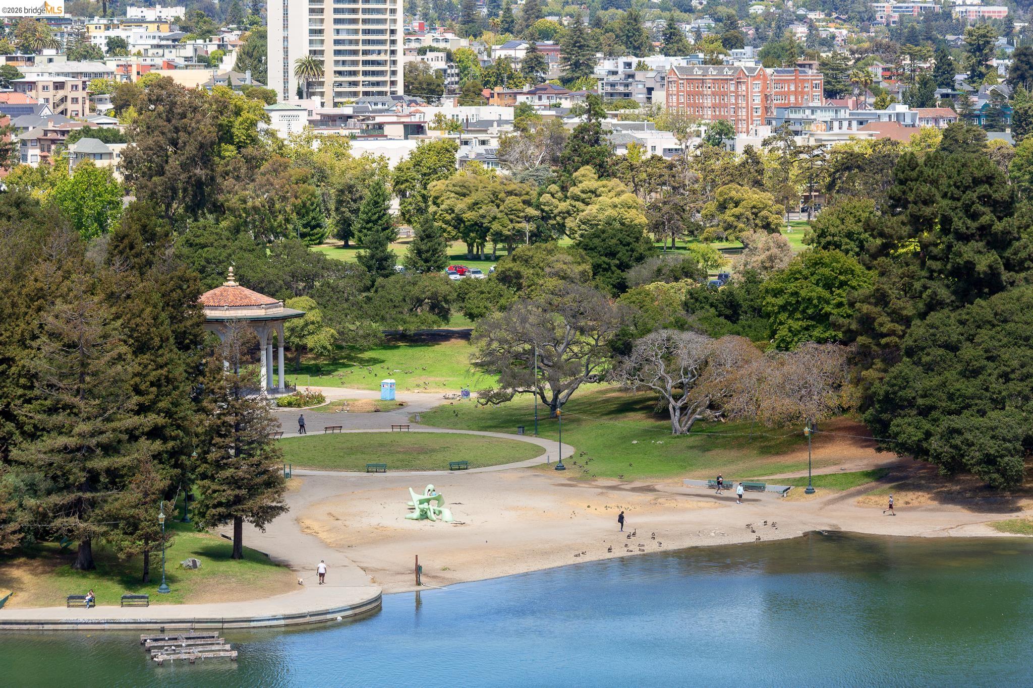 177 19th Street, Unit 10E Oakland, CA 94612 - Photo 27 of 51