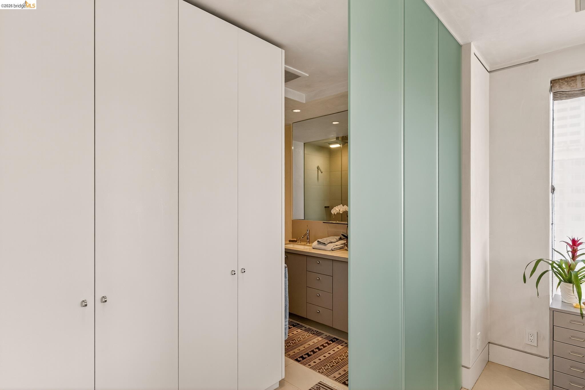 177 19th Street, Unit 10E Oakland, CA 94612 - Photo 32 of 51