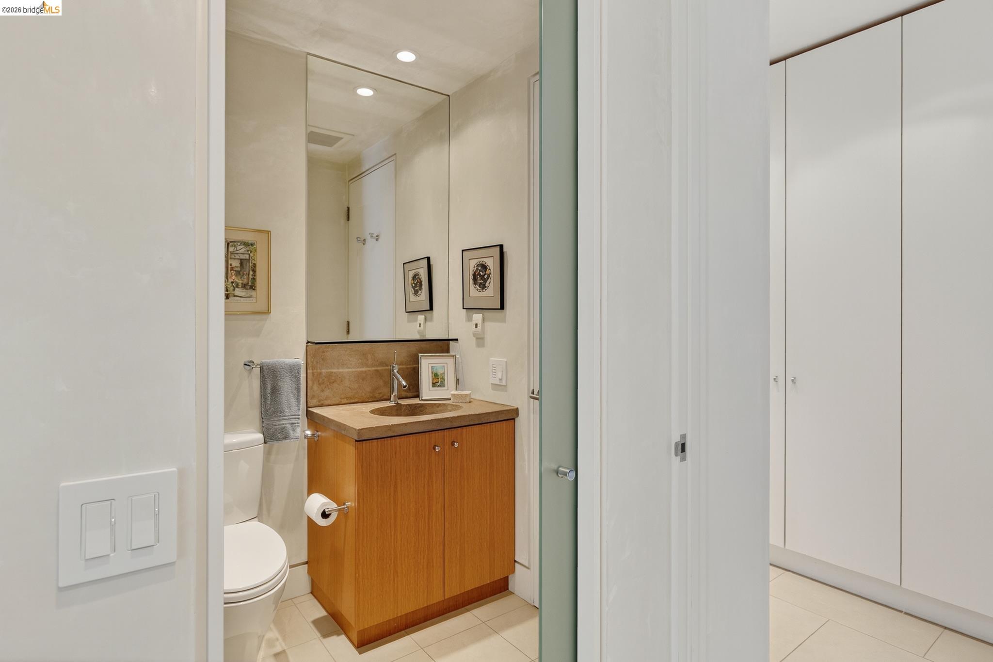 177 19th Street, Unit 10E Oakland, CA 94612 - Photo 37 of 51