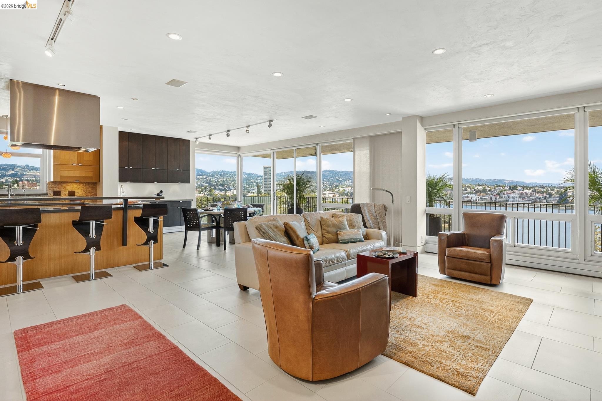 177 19th Street, Unit 10E Oakland, CA 94612 - Photo 6 of 51