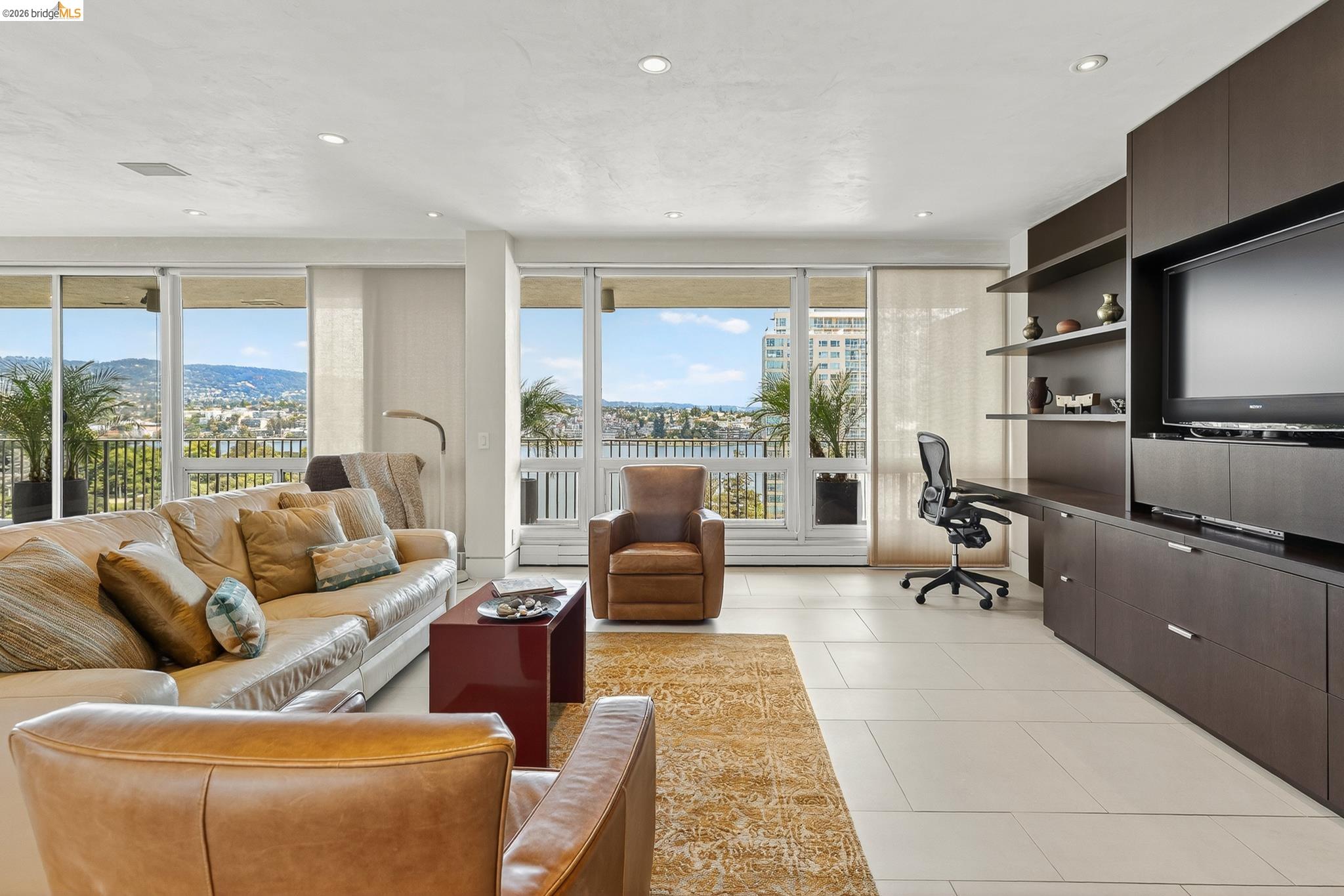 177 19th Street, Unit 10E Oakland, CA 94612 - Photo 8 of 51