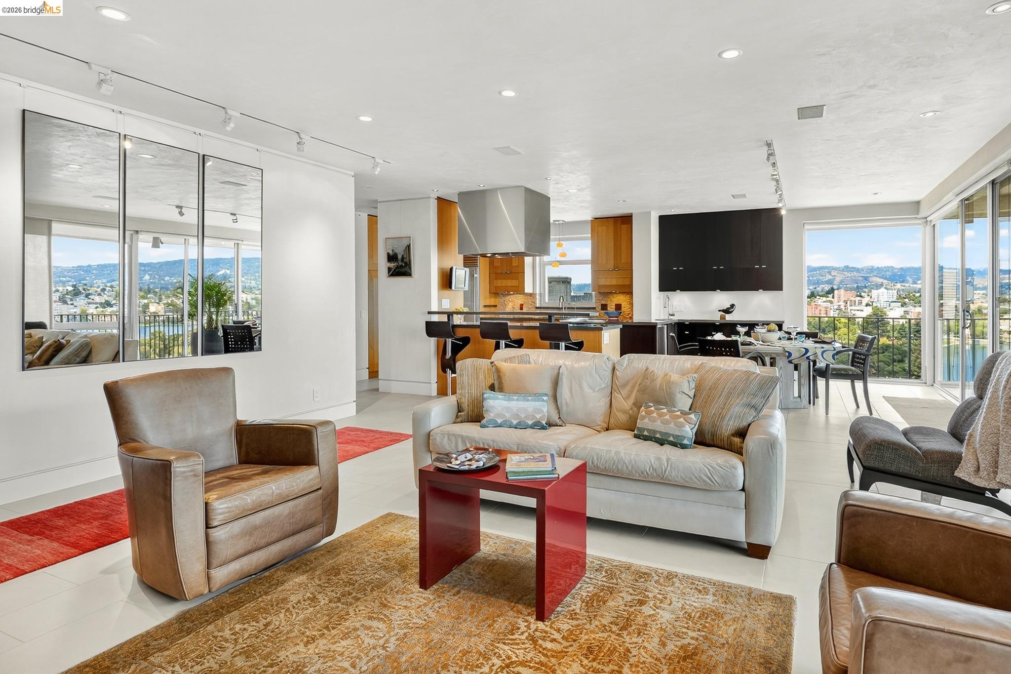 177 19th Street, Unit 10E Oakland, CA 94612 - Photo 9 of 51