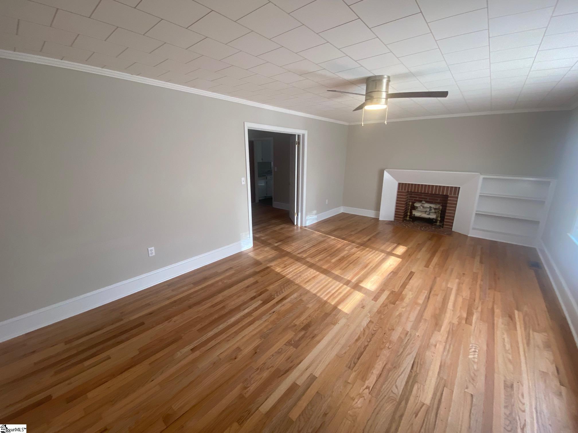 707 Shands Street Clinton, SC 29325 - Photo 4 of 14 Gallery Image 4