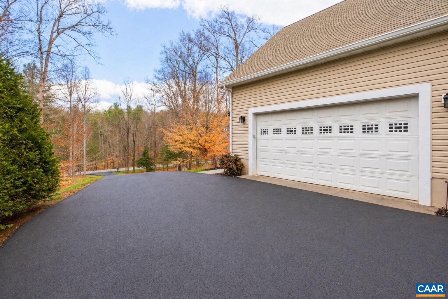 612 London Court Ruckersville, VA 22968 - Photo 7 of 56