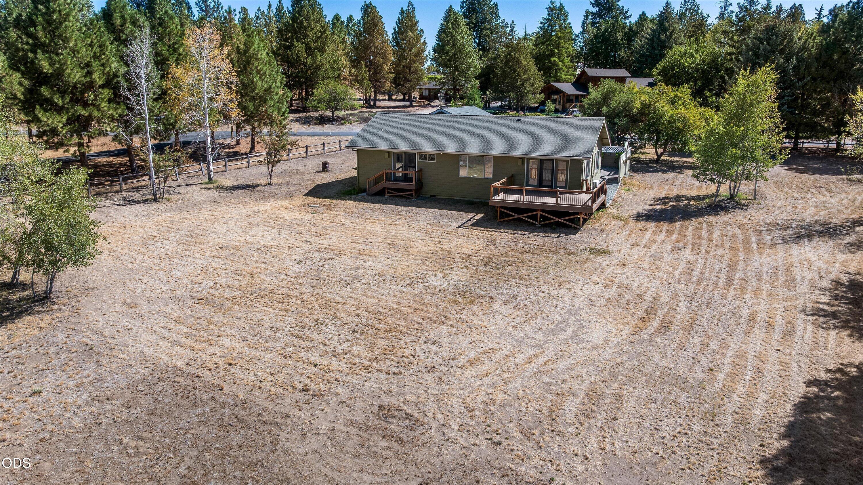 65015 Hopper Road Bend, OR 97703 - Photo 39 of 49 Gallery Image 39