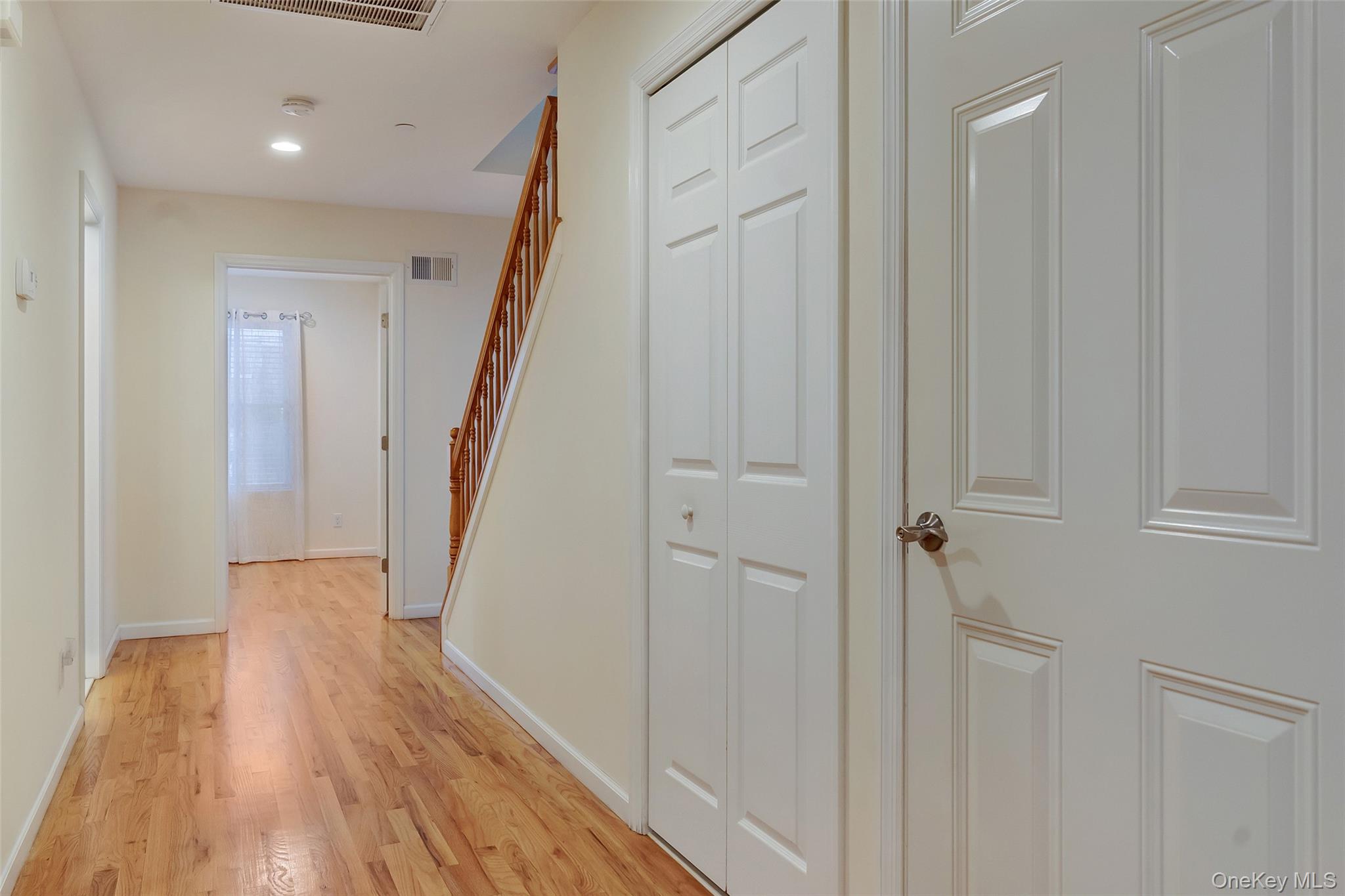 32 Janet Lane Queens, NY 11697 - Photo 12 of 27