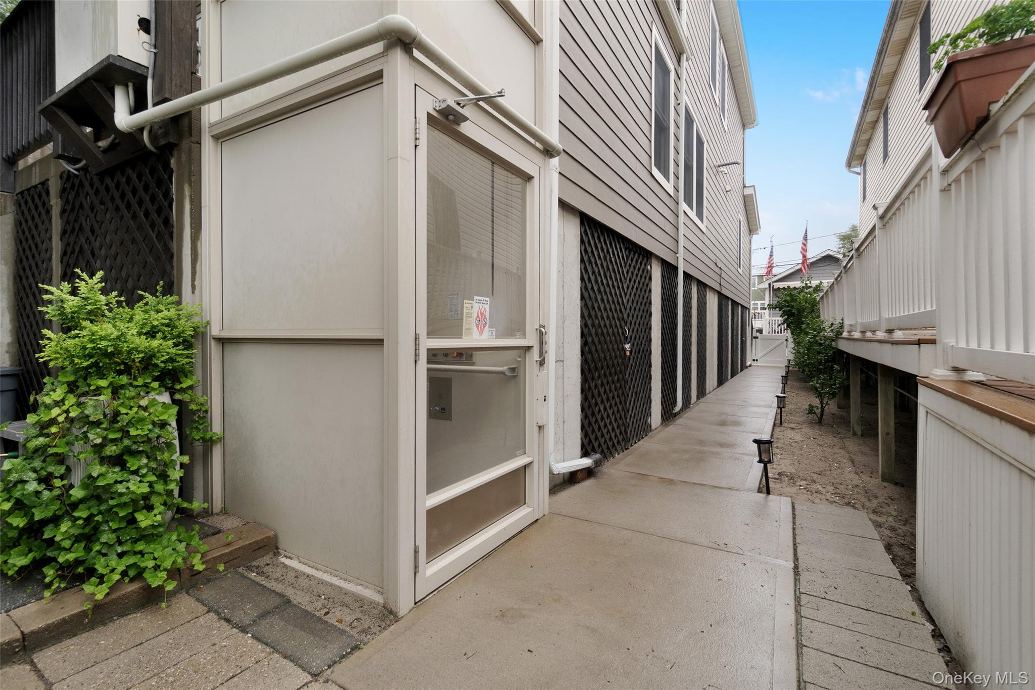 32 Janet Lane Queens, NY 11697 - Photo 26 of 27