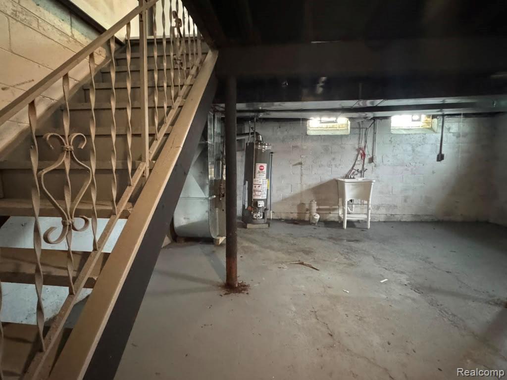 12655 Kelly Road Detroit, MI 48224 - Photo 2 of 13