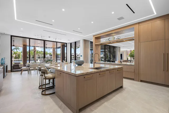 $31,750,000 | 1520 Royal Palm Way, Boca Raton, FL 33432
