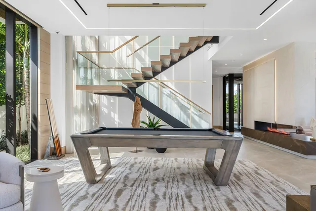 $31,750,000 | 1520 Royal Palm Way, Boca Raton, FL 33432