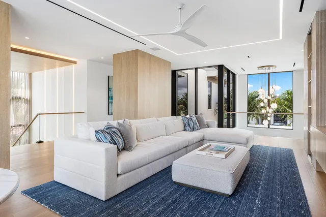 $31,750,000 | 1520 Royal Palm Way, Boca Raton, FL 33432