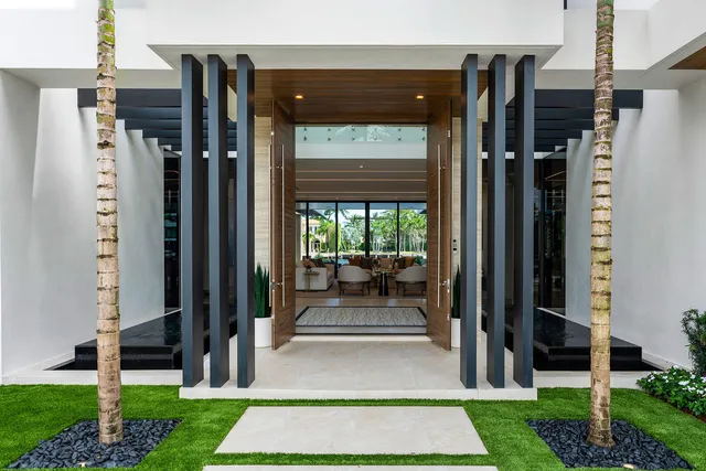 $31,750,000 | 1520 Royal Palm Way, Boca Raton, FL 33432