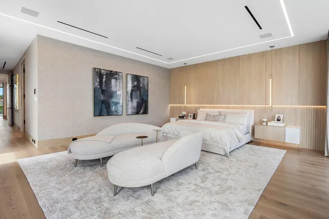 $31,750,000 | 1520 Royal Palm Way, Boca Raton, FL 33432