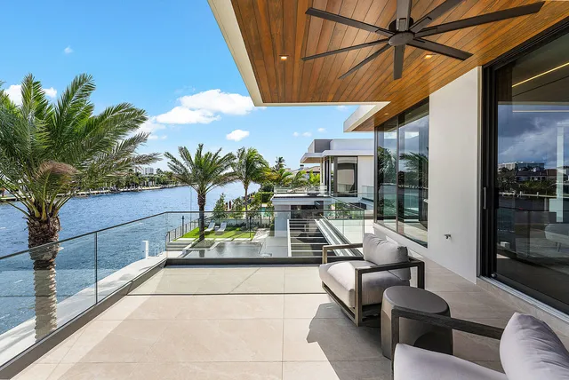 $31,750,000 | 1520 Royal Palm Way, Boca Raton, FL 33432
