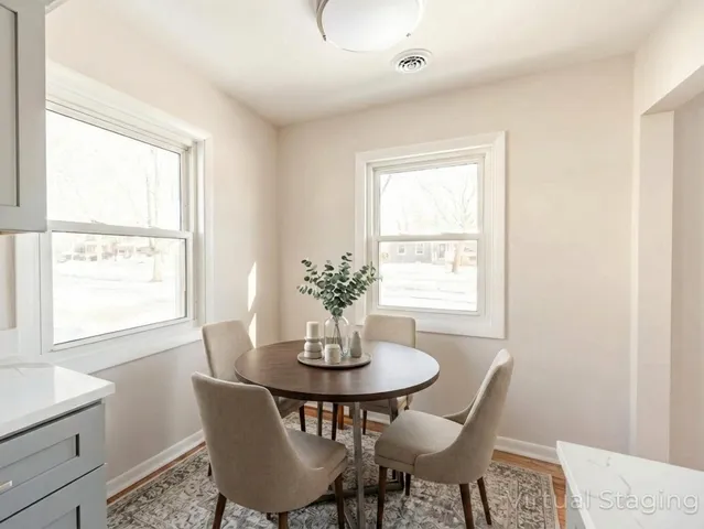 $344,900 | 1110 South Gables Boulevard, Wheaton, IL 60189