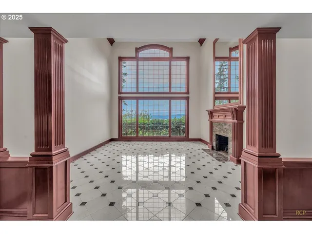 $1,119,000 | 29611 Old Rainier Road, Rainier, OR 97048