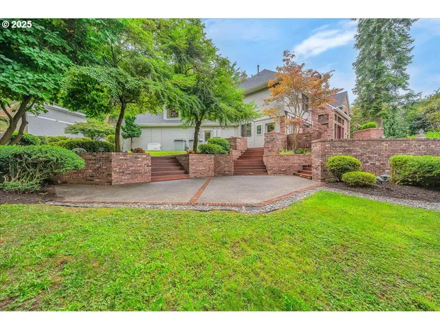 $1,119,000 | 29611 Old Rainier Road, Rainier, OR 97048